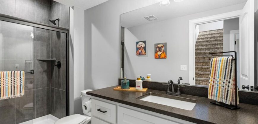 7425 NW Douglas Court, Parkville, MO 64152