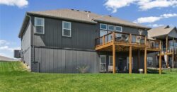 7425 NW Douglas Court, Parkville, MO 64152