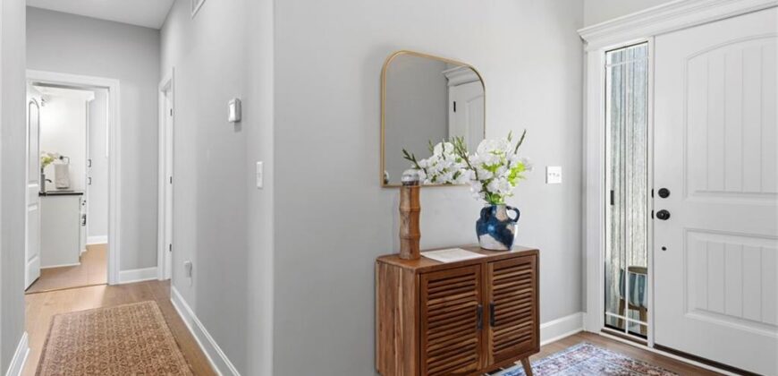 7425 NW Douglas Court, Parkville, MO 64152