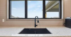 7080 NW Forest Lakes Drive, Parkville, MO 64152