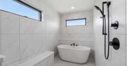 7080 NW Forest Lakes Drive, Parkville, MO 64152