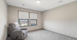 7080 NW Forest Lakes Drive, Parkville, MO 64152