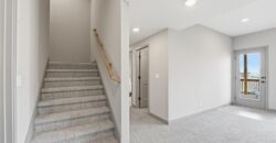 7080 NW Forest Lakes Drive, Parkville, MO 64152