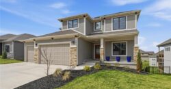 7080 NW Forest Lakes Drive, Parkville, MO 64152