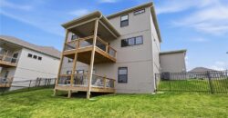 7080 NW Forest Lakes Drive, Parkville, MO 64152