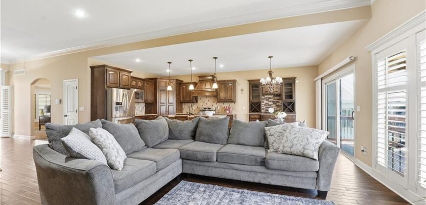 8806 N Norton Avenue, Kansas City, MO 64156