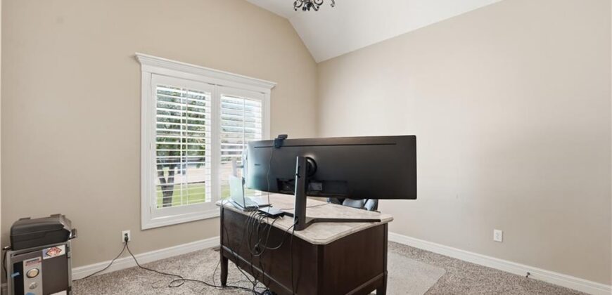 8806 N Norton Avenue, Kansas City, MO 64156