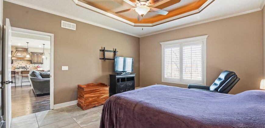 8806 N Norton Avenue, Kansas City, MO 64156