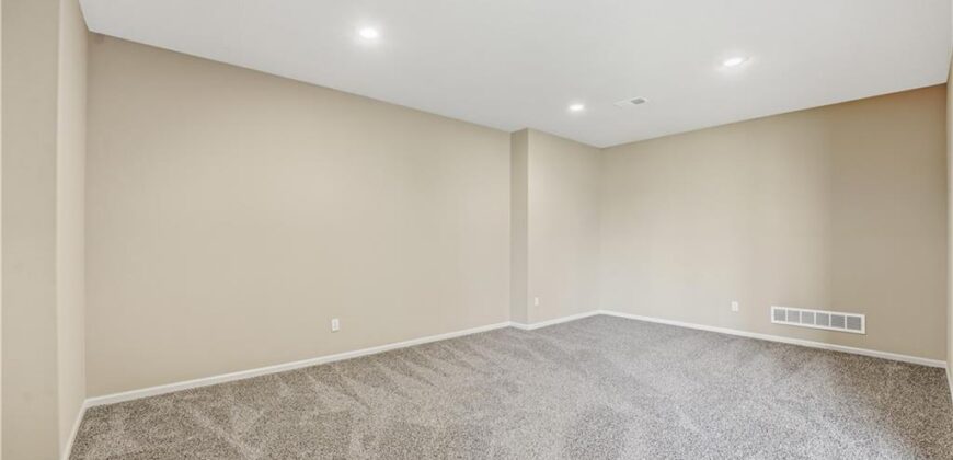 8806 N Norton Avenue, Kansas City, MO 64156