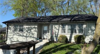 110 N ridge Avenue, Liberty, MO 64068