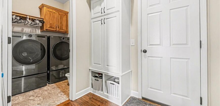 9920 N Manning Avenue, Kansas City, MO 64157