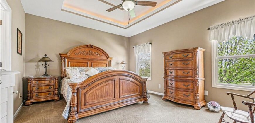 9920 N Manning Avenue, Kansas City, MO 64157