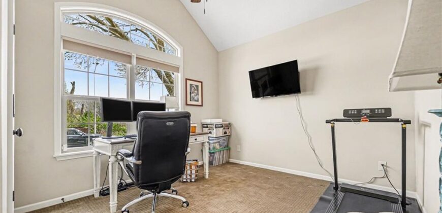 9920 N Manning Avenue, Kansas City, MO 64157