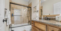 9920 N Manning Avenue, Kansas City, MO 64157