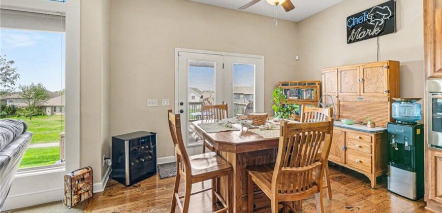 9920 N Manning Avenue, Kansas City, MO 64157