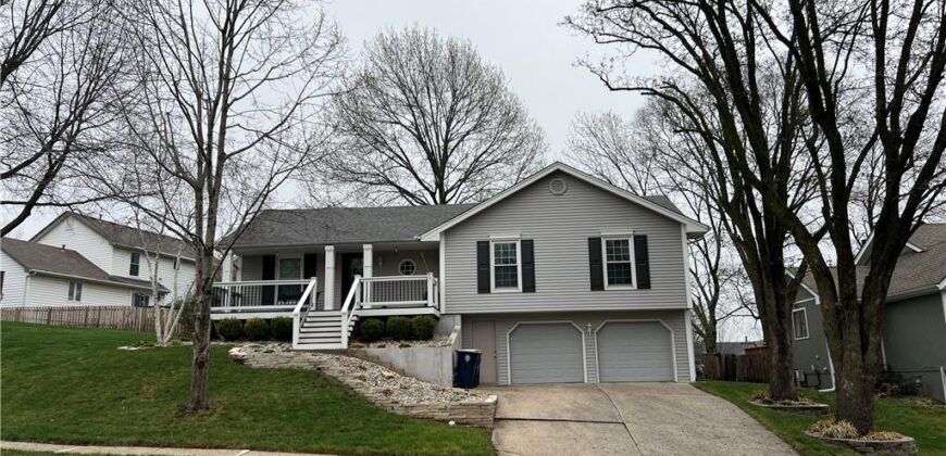 8529 N Virginia Avenue, Kansas City, MO 64155