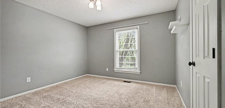 8529 N Virginia Avenue, Kansas City, MO 64155