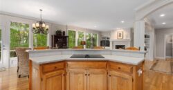 10200 Magnolia Lane, Parkville, MO 64152