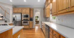 10200 Magnolia Lane, Parkville, MO 64152