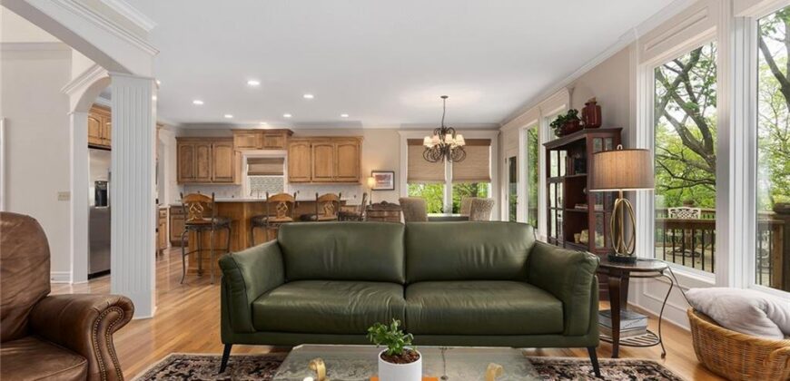 10200 Magnolia Lane, Parkville, MO 64152