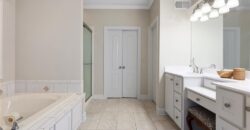 10200 Magnolia Lane, Parkville, MO 64152
