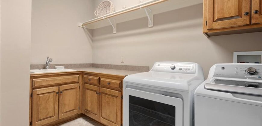 10200 Magnolia Lane, Parkville, MO 64152