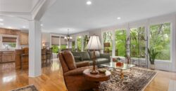 10200 Magnolia Lane, Parkville, MO 64152