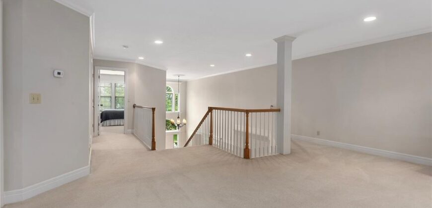 10200 Magnolia Lane, Parkville, MO 64152