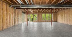 10200 Magnolia Lane, Parkville, MO 64152