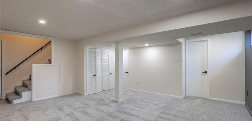 924 Shilo Court, Liberty, MO 64068