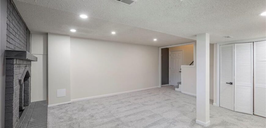 924 Shilo Court, Liberty, MO 64068