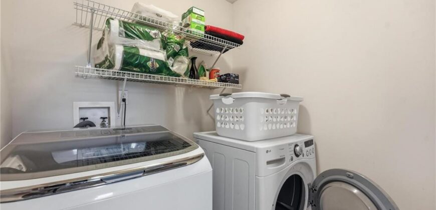 8205 NW Bradford Court, Kansas City, MO 64151