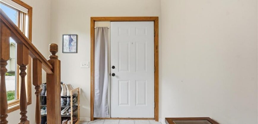 8205 NW Bradford Court, Kansas City, MO 64151