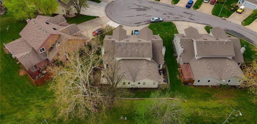 8205 NW Bradford Court, Kansas City, MO 64151