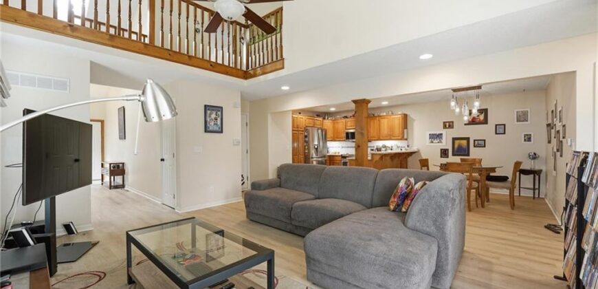 8205 NW Bradford Court, Kansas City, MO 64151