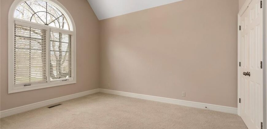 8915 NE 94th Terrace, Kansas City, MO 64157