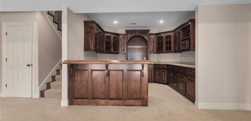 8915 NE 94th Terrace, Kansas City, MO 64157