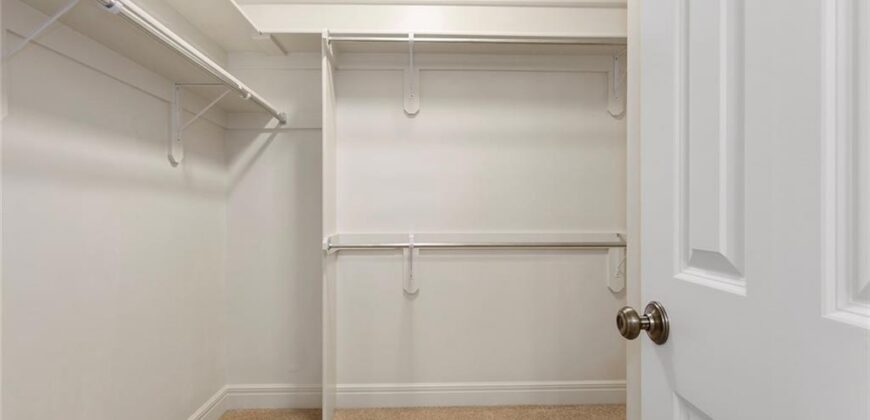 8915 NE 94th Terrace, Kansas City, MO 64157