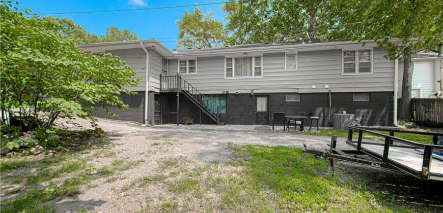 8116 N Main Street, Kansas City, MO 64118