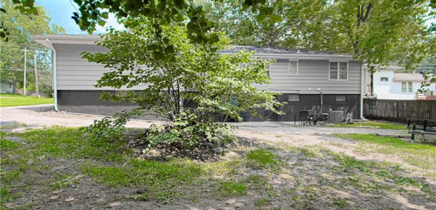 8116 N Main Street, Kansas City, MO 64118