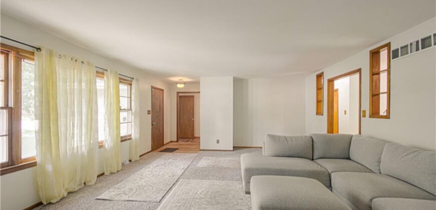 8116 N Main Street, Kansas City, MO 64118