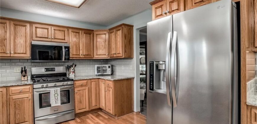 2703 NE 68th Terrace, Kansas City, MO 64119