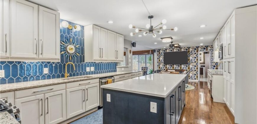 121 Highland Park Avenue, Excelsior Springs, MO 64024