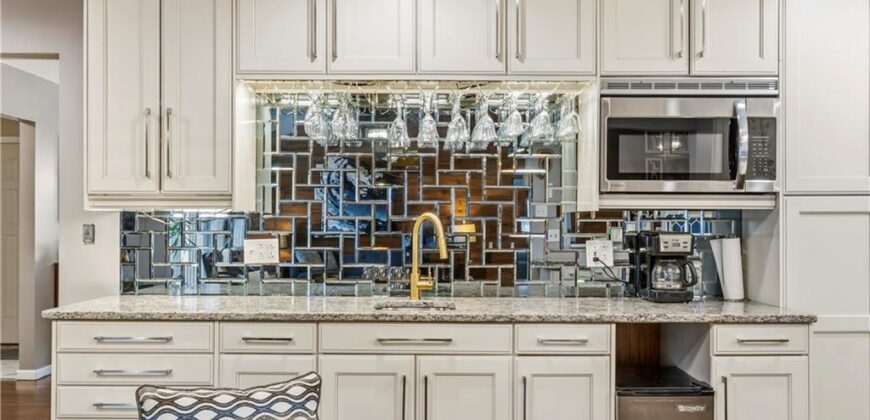 121 Highland Park Avenue, Excelsior Springs, MO 64024