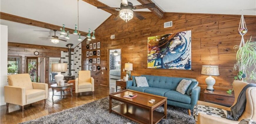 121 Highland Park Avenue, Excelsior Springs, MO 64024