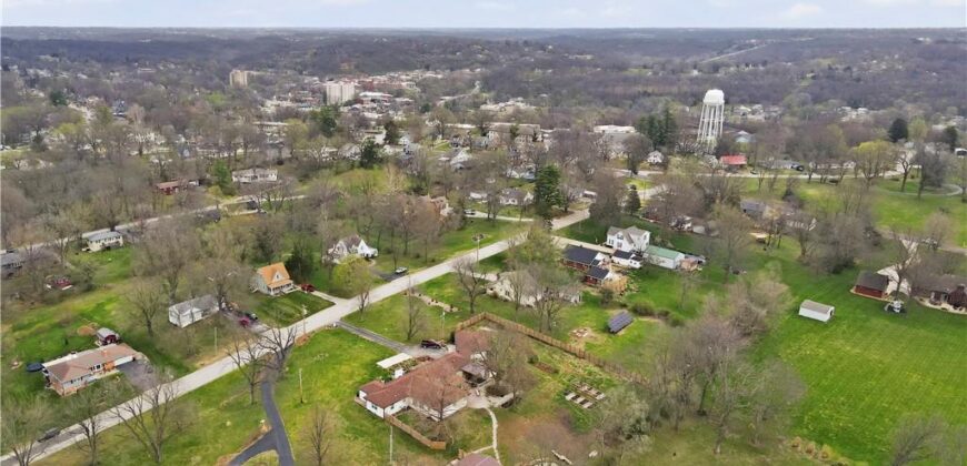 121 Highland Park Avenue, Excelsior Springs, MO 64024