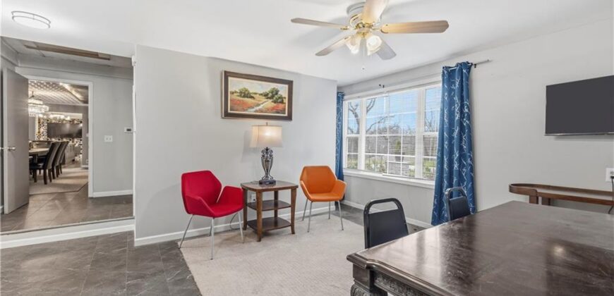 121 Highland Park Avenue, Excelsior Springs, MO 64024