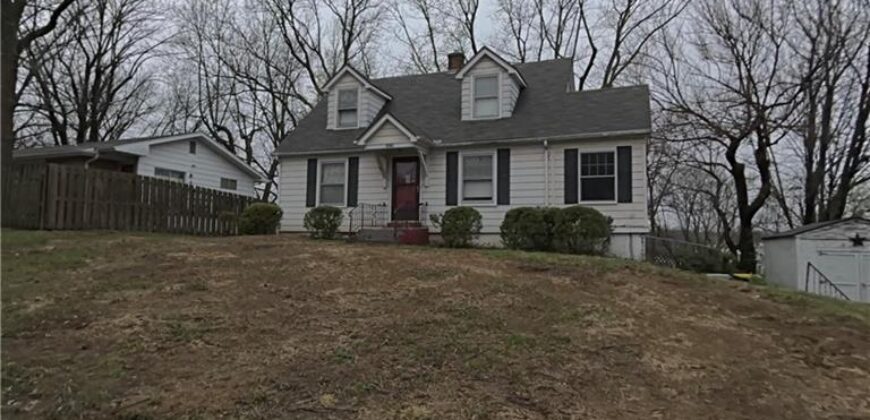 3634 N College Avenue, Kansas City, MO 64117