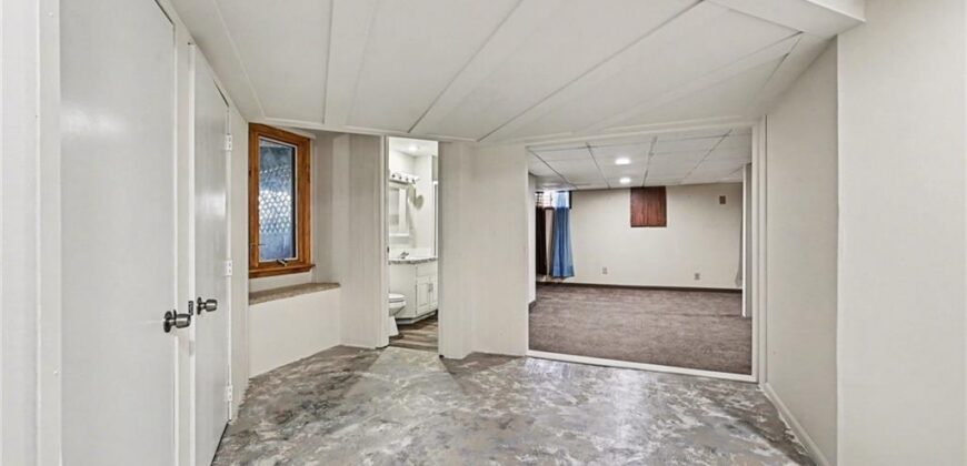 6409 Clinton County Line Road, Trimble, MO 64492