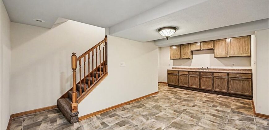 6409 Clinton County Line Road, Trimble, MO 64492